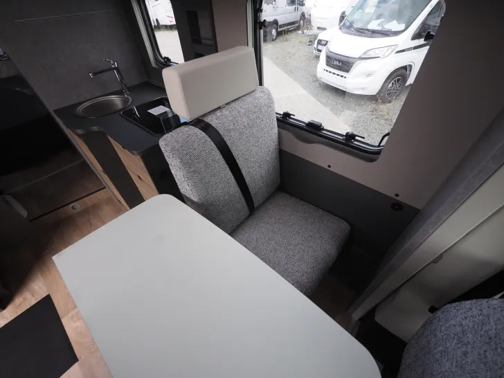 Fahrzeugbild Dethleffs Trend T 7057 DBL, Lounge, Viel Platz #7