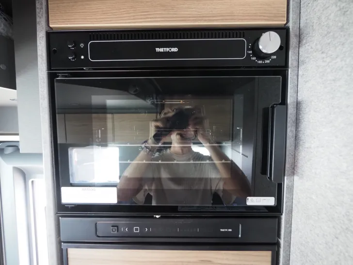 Fahrzeugbild Dethleffs Trend T 7057 EB GT, SAT/TV, Markise, Hubbett #10