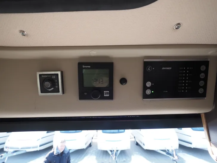 Fahrzeugbild Hymer Ayers Rock, Markise, Lithium, Radtr., Wechselr. #16