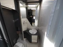 Fahrzeugbild Laika KOSMO L 105, Rundsitzgruppe/Hubbett, Autom. #19