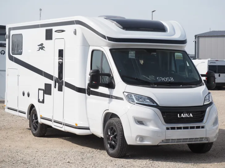 Fahrzeugbild Laika KOSMO L 409, Multimedia, Hubbett, Markise uvm #2