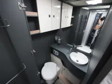 Fahrzeugbild Laika KOSMO L 409, Multimedia, Hubbett, Markise uvm #11