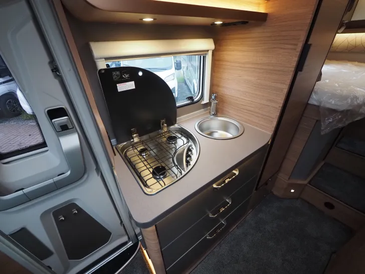 Fahrzeugbild Weinsberg CaraCompact 600 MEG Pepper, 2026 ! #8