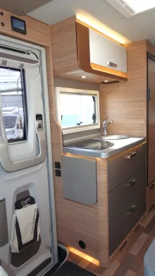 Fahrzeugbild Weinsberg CaraCompact 600 MEG EDITION [PEPPER] Verfügbar ab Oktober 2026 #19