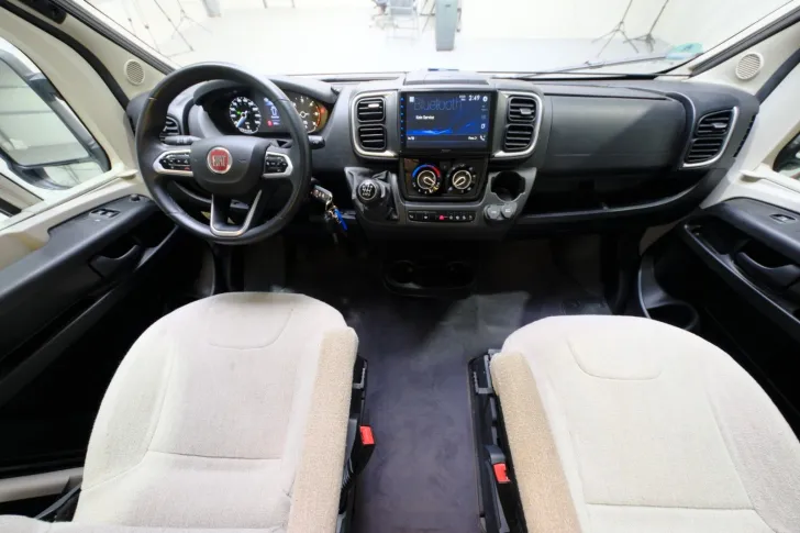 Fahrzeugbild Pilote V 600 S/Doppel Etagenbett/Markise/AHK/Klima #7