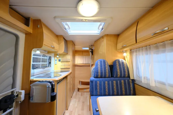 Fahrzeugbild LMC Liberty 618 TI Start/Festbett/Garage/Klima/Solar #9