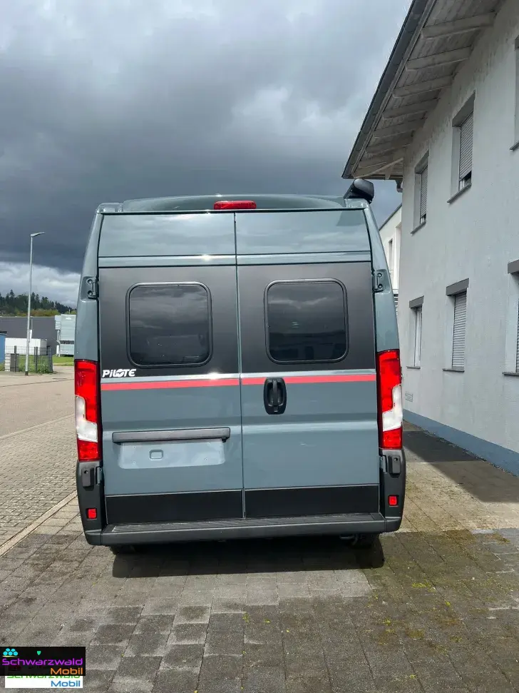 Fahrzeugbild Pilote V600J FIAT Markise isol. Abwas. Navi uvm. #3