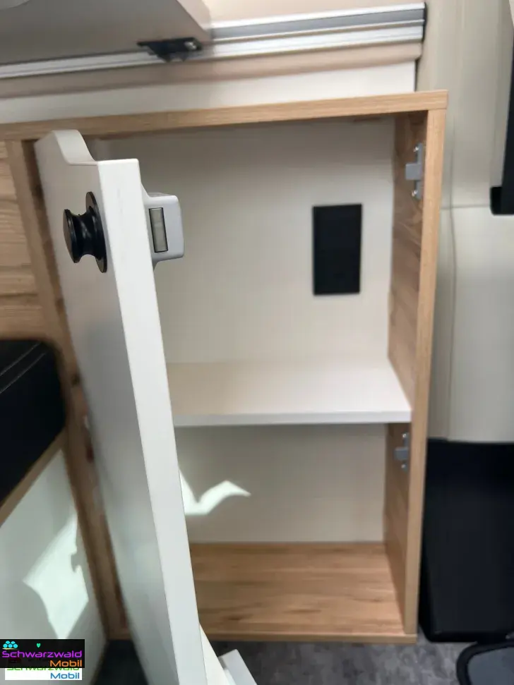 Fahrzeugbild Pilote V600J FIAT Markise isol. Abwas. Navi uvm. #10