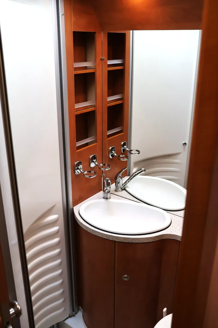 Fahrzeugbild Carthago chic c-line 4.8 Klima Dometic/Sat Anlage/Solar #22