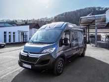 Seitlich Pössl Summit 600 Plus - Markise*Kamera*Solar*Radträ.