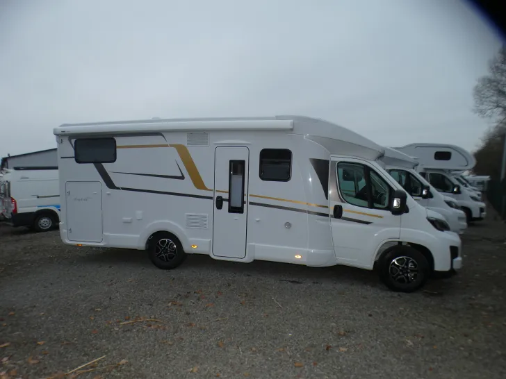 Fahrzeugbild Eura Mobil Profila T 720 EF #2