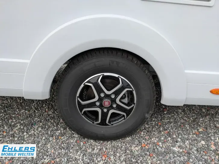 Fahrzeugbild Eura Mobil Activa One AO 690 HB 140PS/4,25t/Fahrradträger für 4 Räder/Lithium Batterie #27