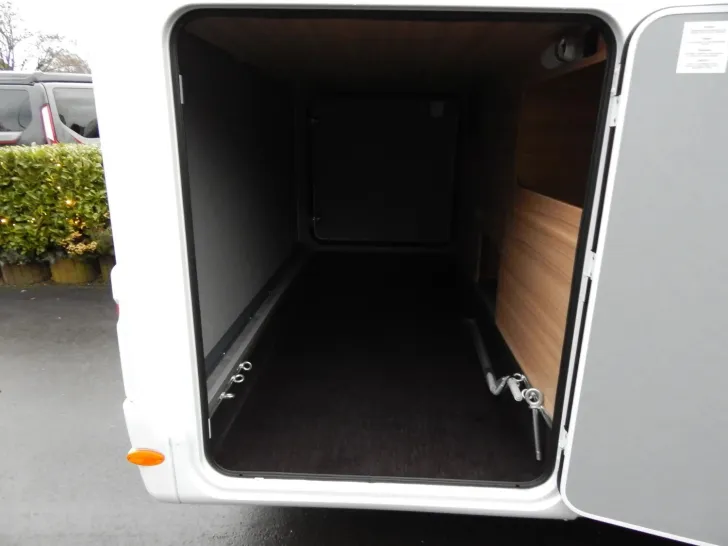 Fahrzeugbild Dethleffs Just 90 T 7052 EB Familienfahrzeug #8