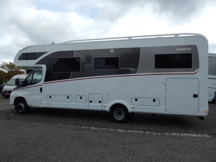 Fahrzeugbild Dethleffs Globetrotter XXL A 9000-2 EB Top Family Fahrzeug #8