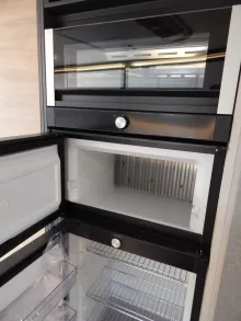 Fahrzeugbild Dethleffs Globetrotter XXL A 9000-2 EB Top Family Fahrzeug #21