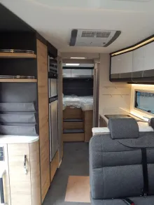 Fahrzeugbild Dethleffs Globetrotter XXL A 9000-2 EB Top Family Fahrzeug #27