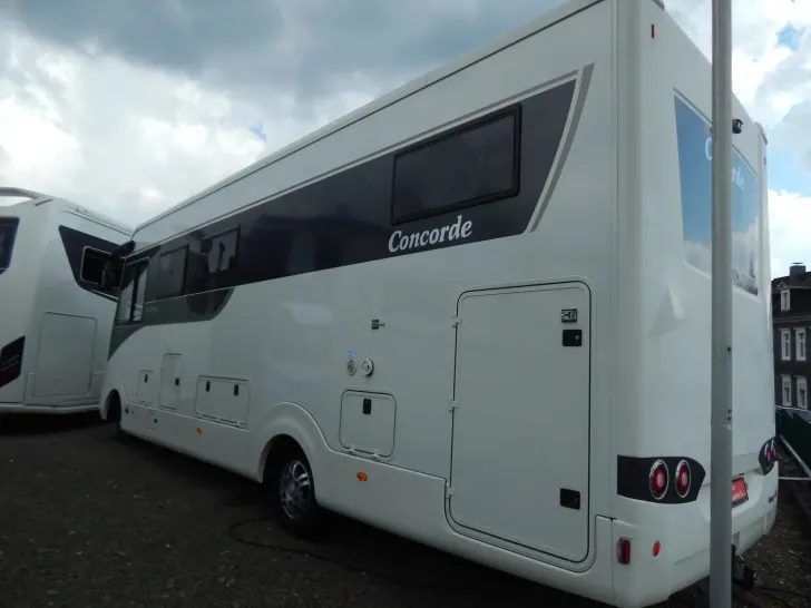 Fahrzeugbild Concorde Carver 844 L EINZELBETTEN+SAT/TV+HUBBETT #3
