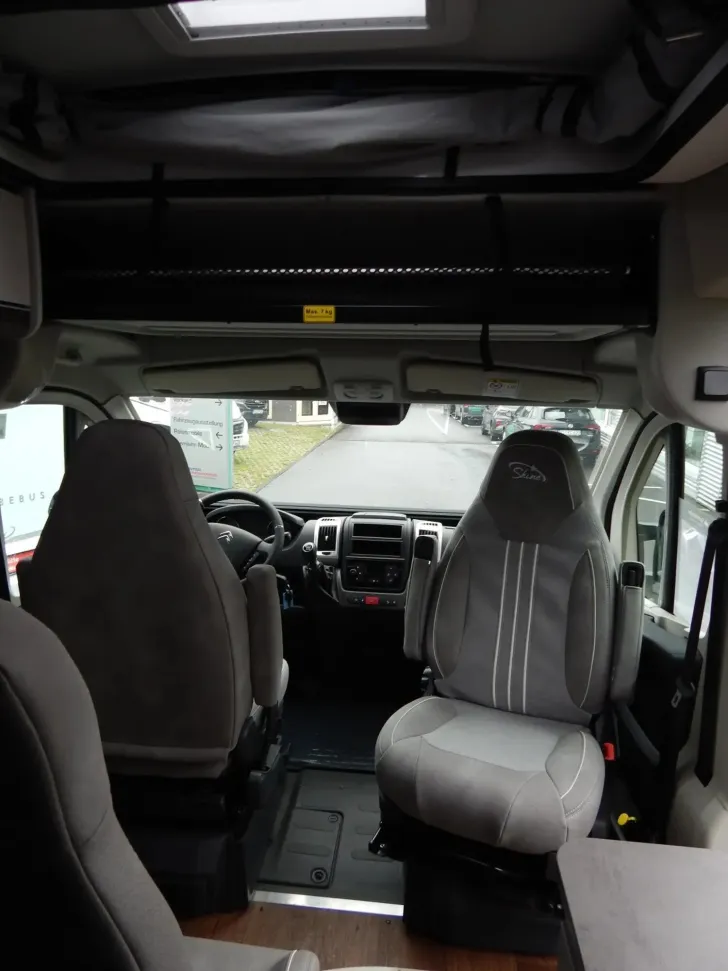 Fahrzeugbild Pössl Summit 540 Citroen 140 PS Aufstelldach #16