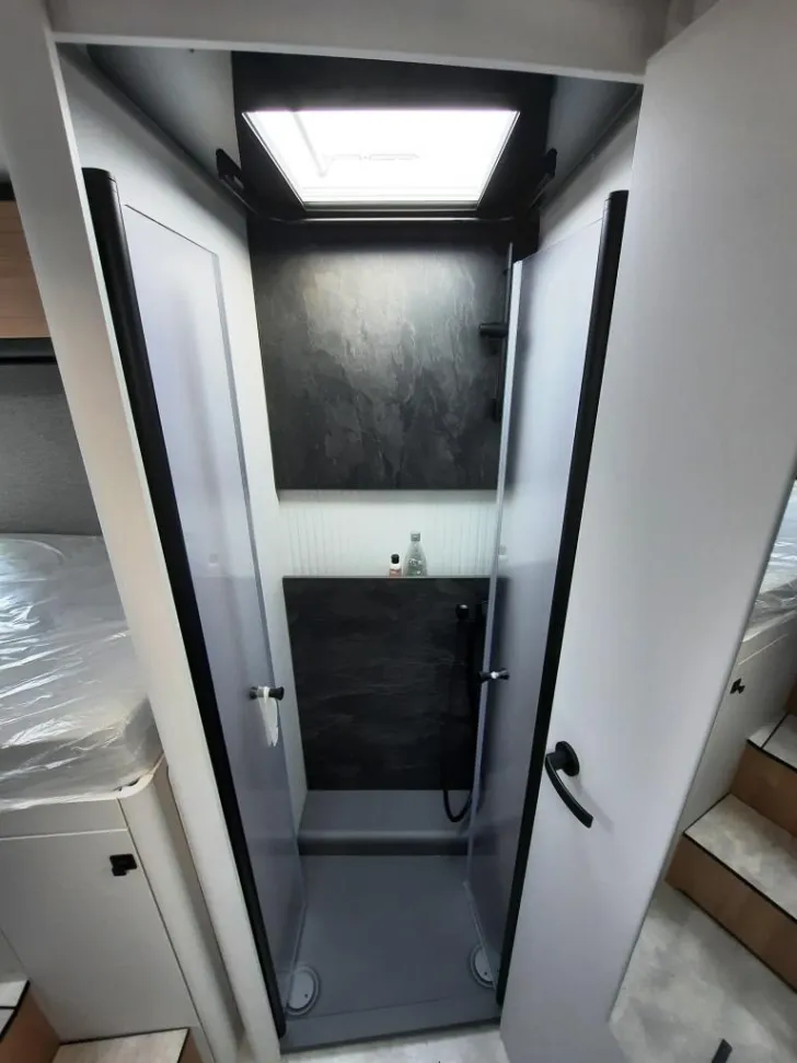 Fahrzeugbild Hymer B-Klasse MC I 680 Verfüg./Sparen Sie 6.465,- € #14