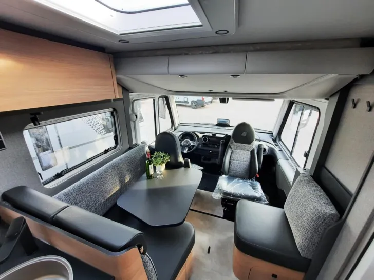 Fahrzeugbild Hymer B-Klasse MC I 680 Verfüg./Sparen Sie 6.465,- € #8