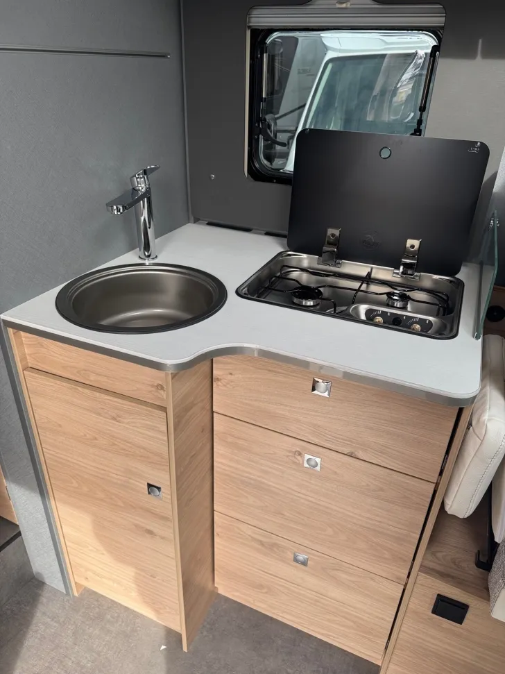 Fahrzeugbild Dethleffs Just Camp Active T 7052 EBL *Ohne Hubbett* #13