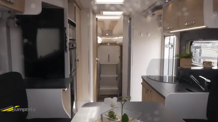 Fahrzeugbild Frankia TOGETHER A 740 PLUS Mit Hubstützenanlage #9