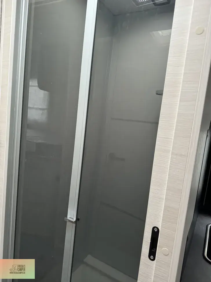 Fahrzeugbild Chausson Titanium Ultimate 777 alle Pakete,Hubbett #16