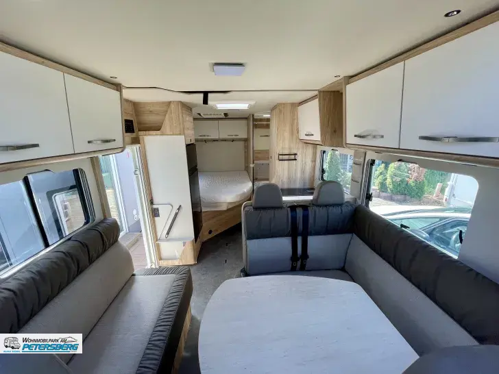 Fahrzeugbild Eura Mobil Profila RS 675 SB Mondial Edition Dachklima & Lithiumbatterie #5