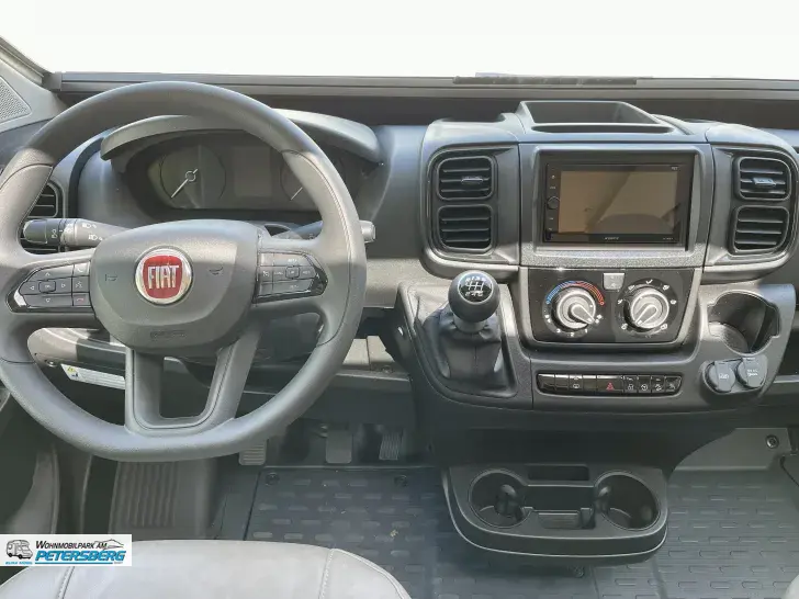 Fahrzeugbild Eura Mobil Profila RS 675 SB Mondial Edition Dachklima & Lithiumbatterie #7