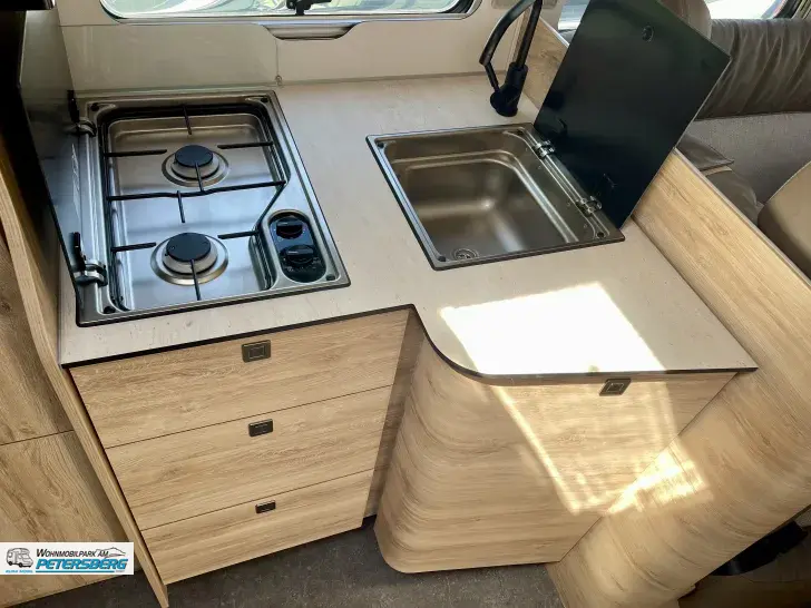 Fahrzeugbild Eura Mobil Profila RS 675 SB Mondial Edition Dachklima & Lithiumbatterie #9