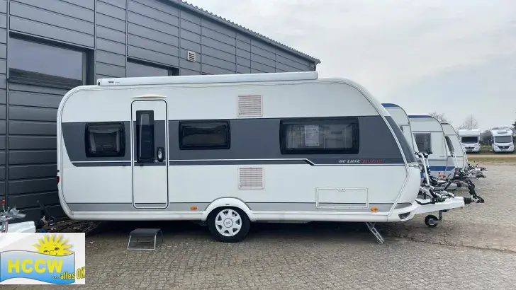 Seitlich Hobby DE LUXE EDITION 495 UL