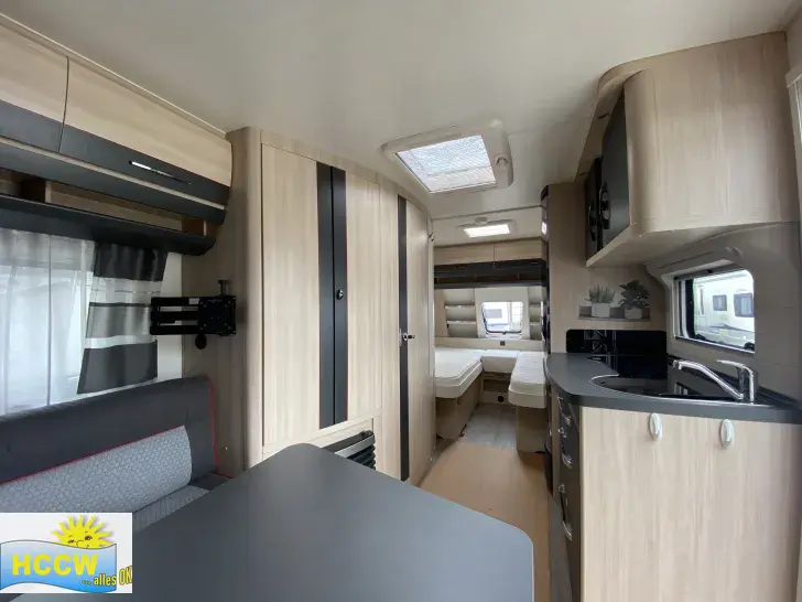 Sicht vorne-hinten Hobby DE LUXE EDITION 495 UL