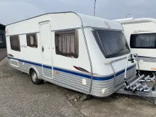 Schräg Vorne TEC Travel King 535 TK Mover , TV-Antenne