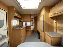 Sicht vorne-hinten TEC Travel King 535 TK Mover , TV-Antenne