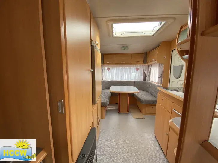 Sicht vorne-hinten TEC Travel King 535 TK Mover , TV-Antenne