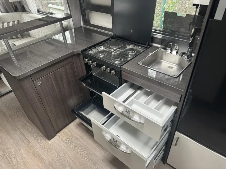 Fahrzeugbild Hobby Prestige 620 CL Backofen; Fußbodenerwärmung #8