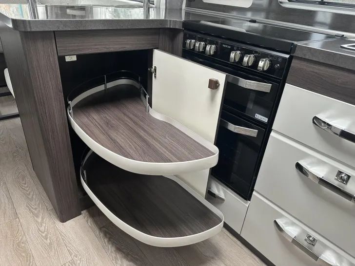 Fahrzeugbild Hobby Prestige 620 CL Backofen; Fußbodenerwärmung #9