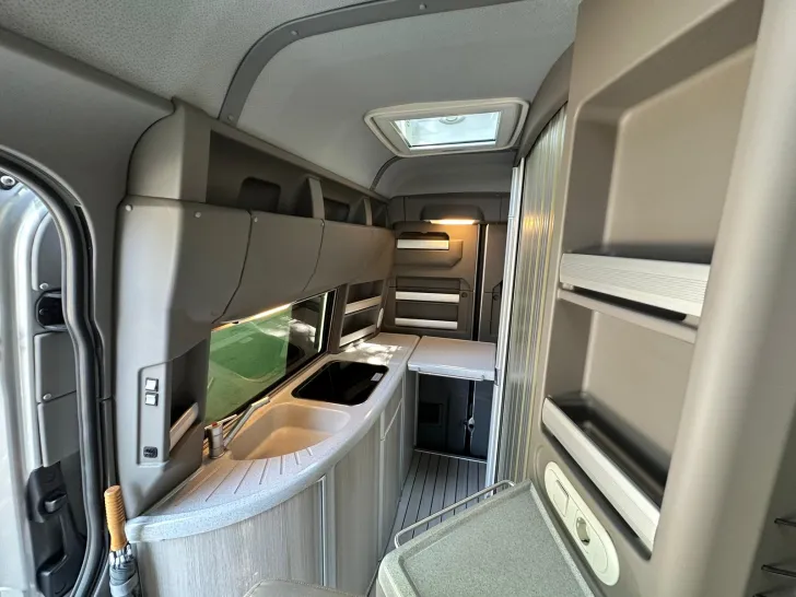 Fahrzeugbild Mercedes-Benz Sprinter 318 CDI #6