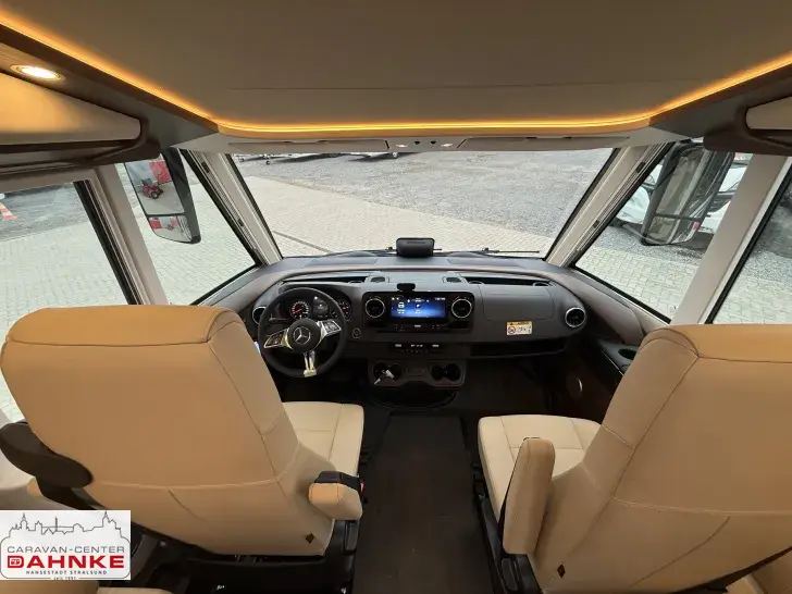 Fahrzeugbild Carthago chic c-line I 5.0 QB L Mercedes, Wechselrichter #9