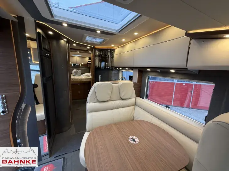 Fahrzeugbild Carthago chic c-line I 5.0 QB L Mercedes, Wechselrichter #10