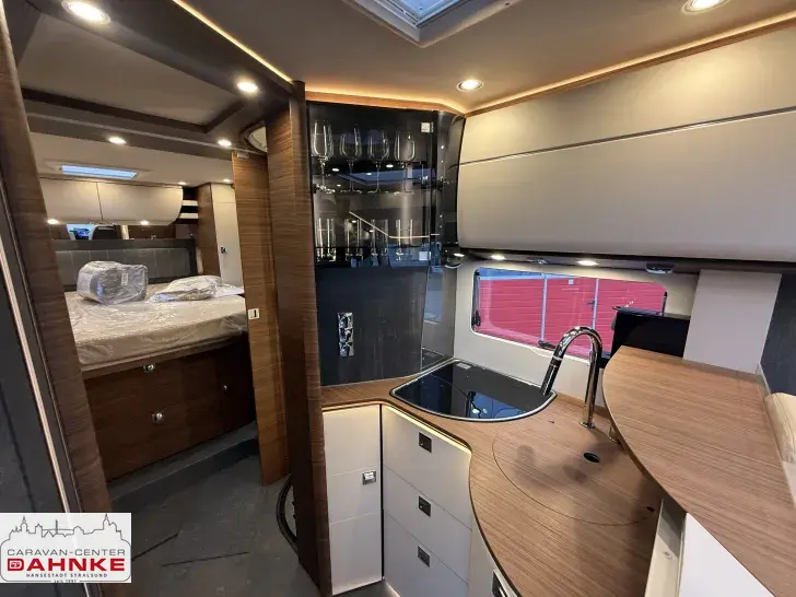 Fahrzeugbild Carthago chic c-line I 5.0 QB L Mercedes, Wechselrichter #12