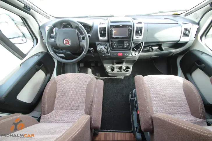 Fahrzeugbild LMC Breezer V 646 G #10