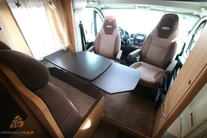 Fahrzeugbild LMC Breezer V 646 G #16