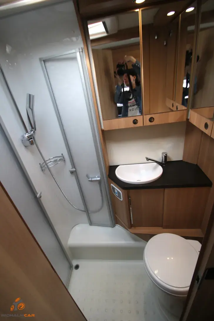 Fahrzeugbild LMC Breezer V 646 G #27