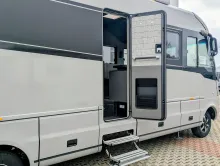 Fahrzeugbild Niesmann + Bischoff Flair 920 207 PS / 7,49 t, Luftfederung #7