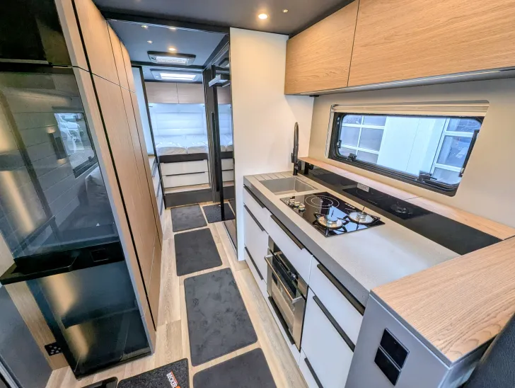 Fahrzeugbild Niesmann + Bischoff Flair 920 207 PS / 7,49 t, Luftfederung #14