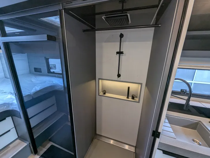 Fahrzeugbild Niesmann + Bischoff Flair 920 207 PS / 7,49 t, Luftfederung #18