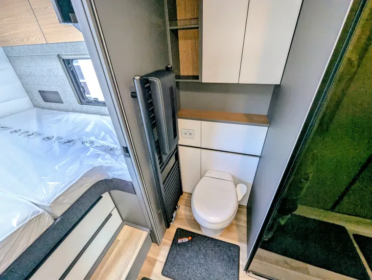 Fahrzeugbild Niesmann + Bischoff Flair 920 207 PS / 7,49 t, Luftfederung #19