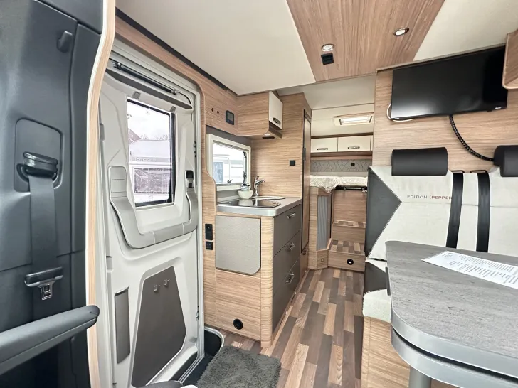 Fahrzeugbild Weinsberg CaraCompact 640 MEG Suite EDITION [PEPPER] TOP PREIS, Licht & Sicht-Paket #9