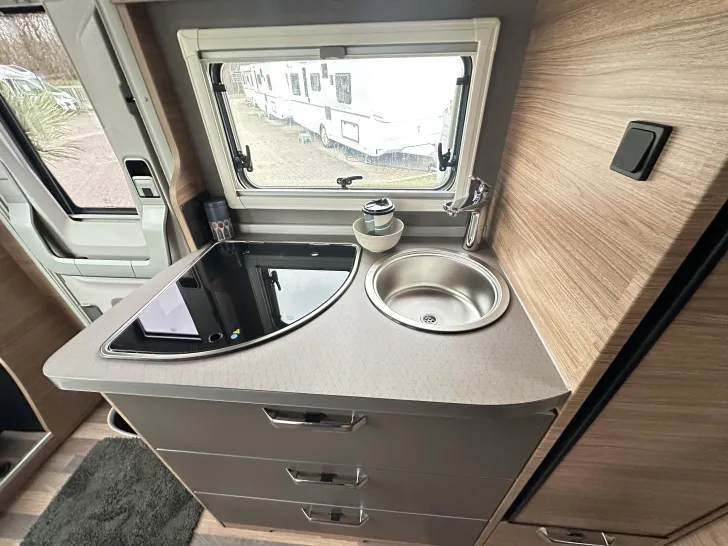 Fahrzeugbild Weinsberg CaraCompact 640 MEG Suite EDITION [PEPPER] TOP PREIS, Licht & Sicht-Paket #18